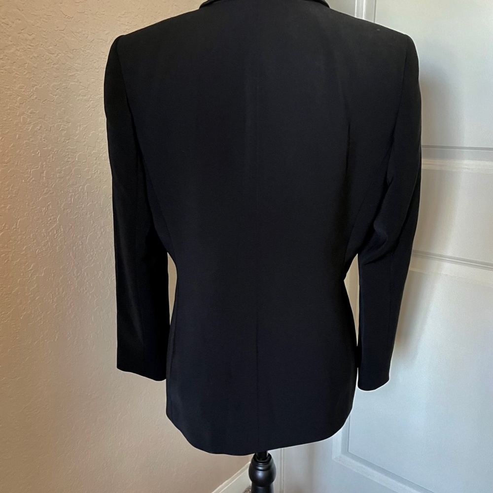 Le Suit Essentials Black 3 Button Jacket 12p - image 2